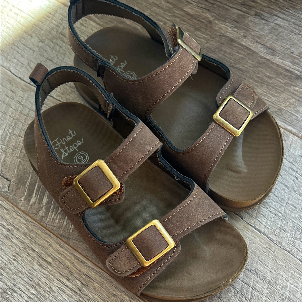 Brown Kids Sandals boys size 9 toddler